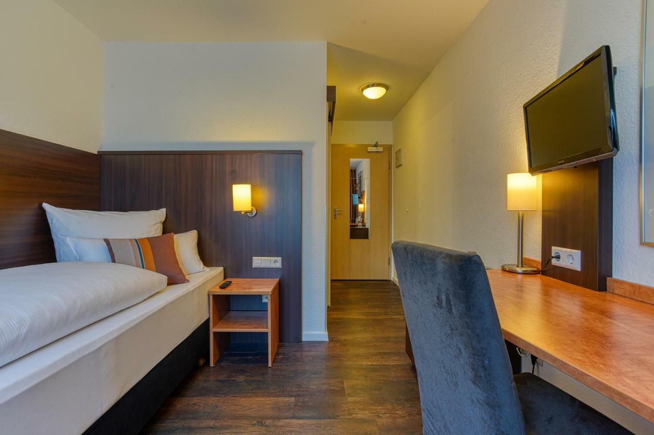 Centro Hotel U-No1, Trademark Collection By Wyndham Grossbettlingen Ngoại thất bức ảnh